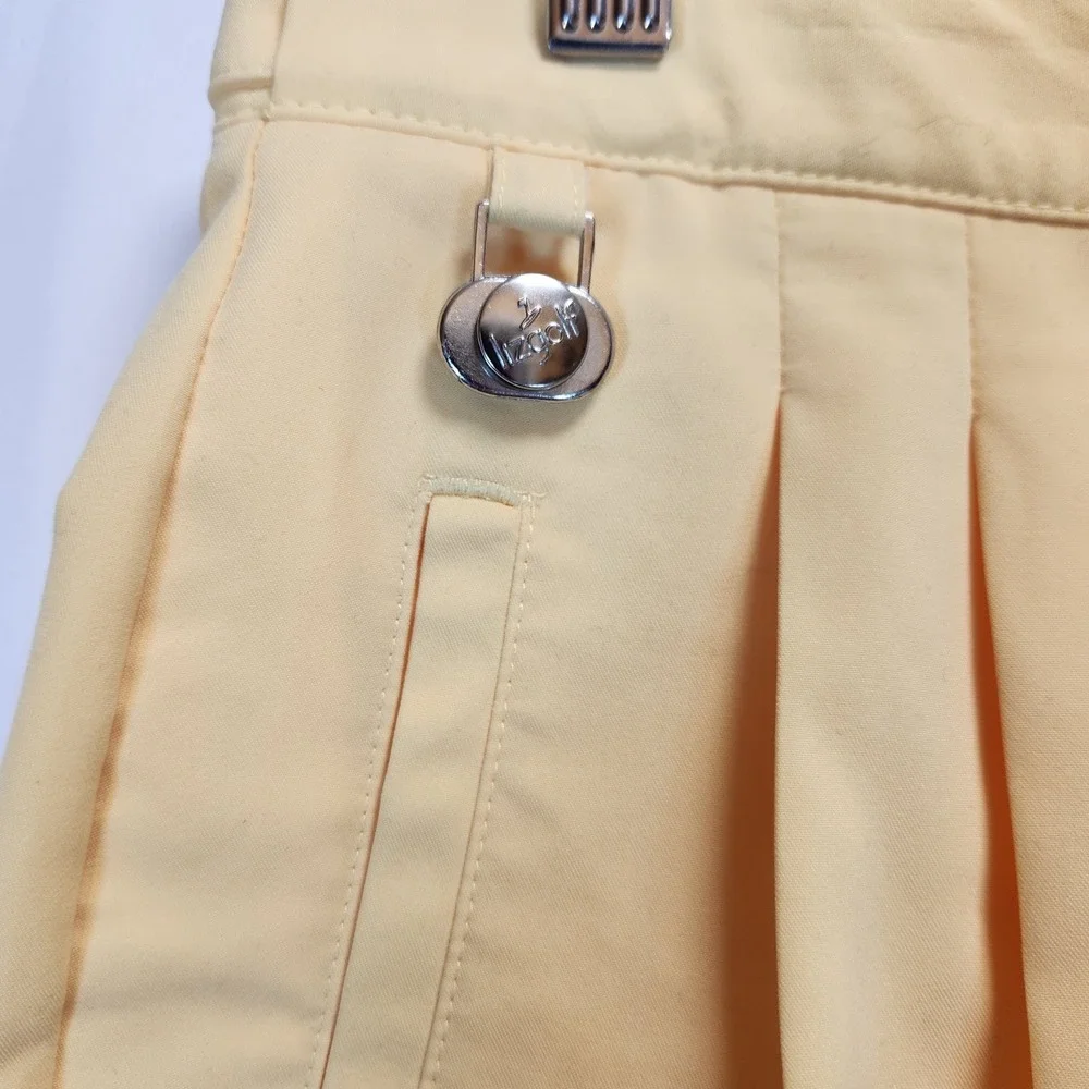 Liz Golf Women`s Size 10 Yellow Pleated Shorts High Waisted Casual Classic Golf - Picture 3 of 6